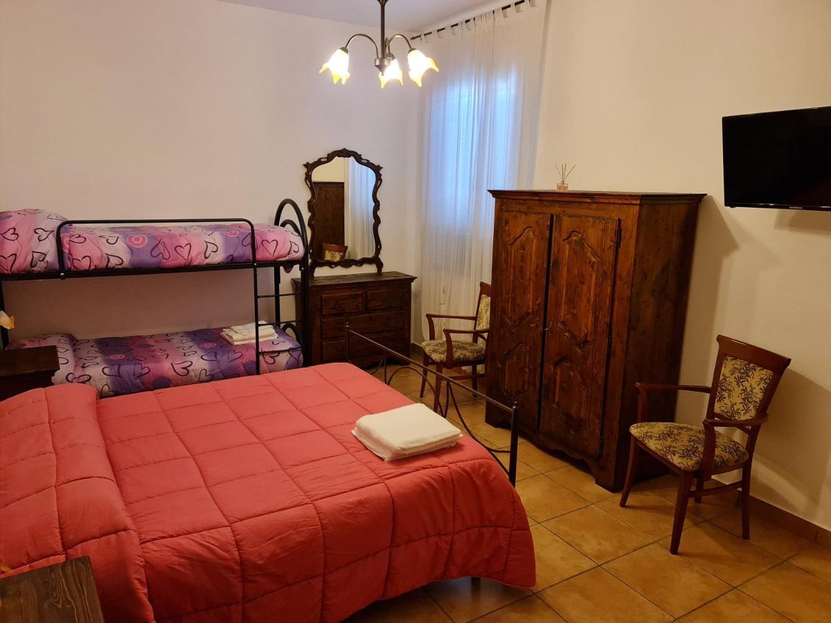 Casale Rurale Bed & Breakfast San Marco Evangelista Bagian luar foto