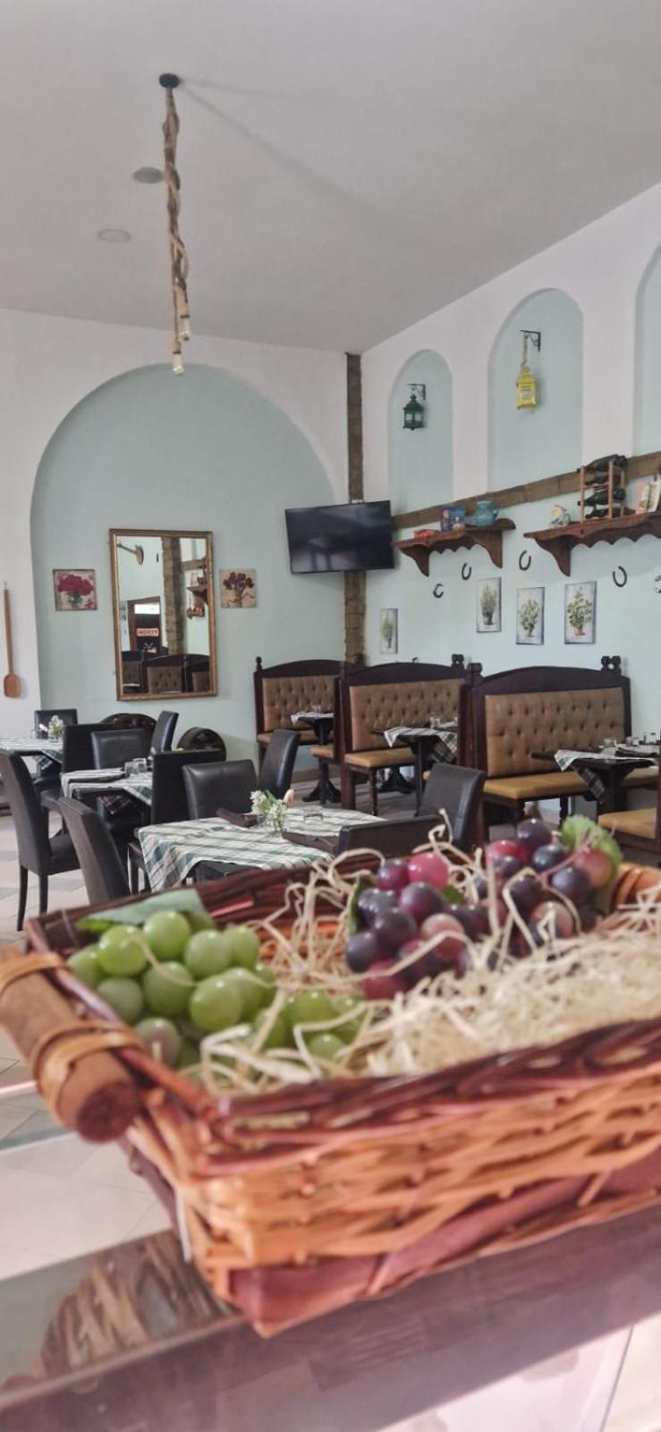 Casale Rurale Bed & Breakfast San Marco Evangelista Bagian luar foto