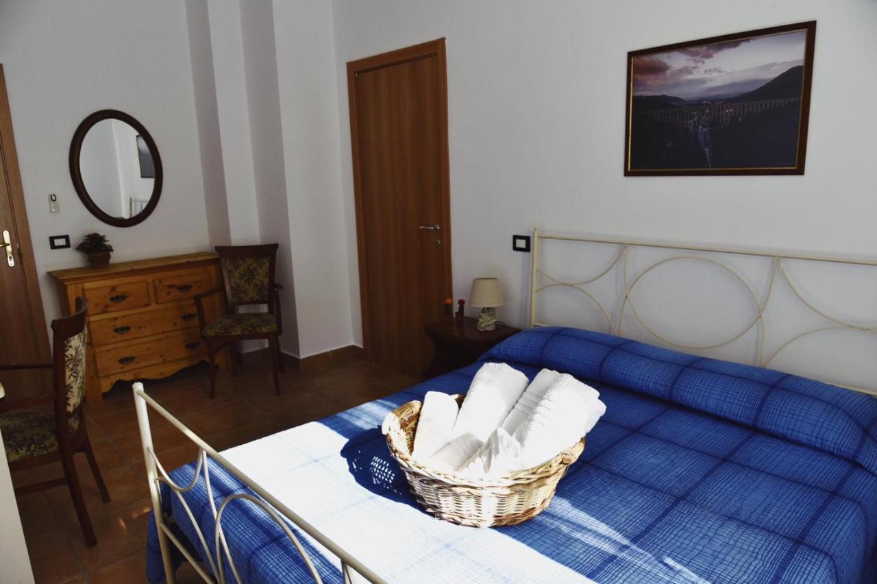 Casale Rurale Bed & Breakfast San Marco Evangelista Bagian luar foto