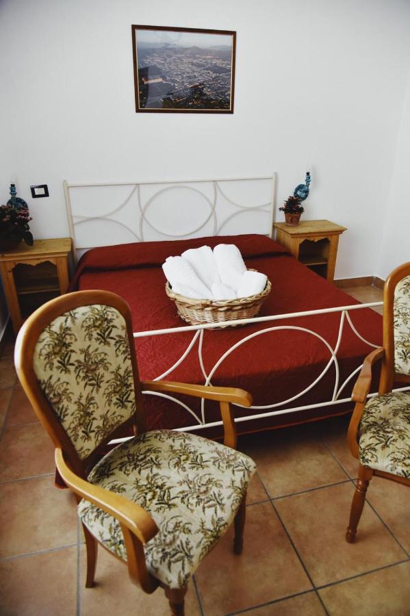 Casale Rurale Bed & Breakfast San Marco Evangelista Bagian luar foto
